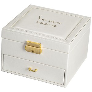 Picture of Faux Leather Cube Jewelry Box White 6"